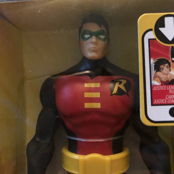 DC Justice League - Picture 4 of 7